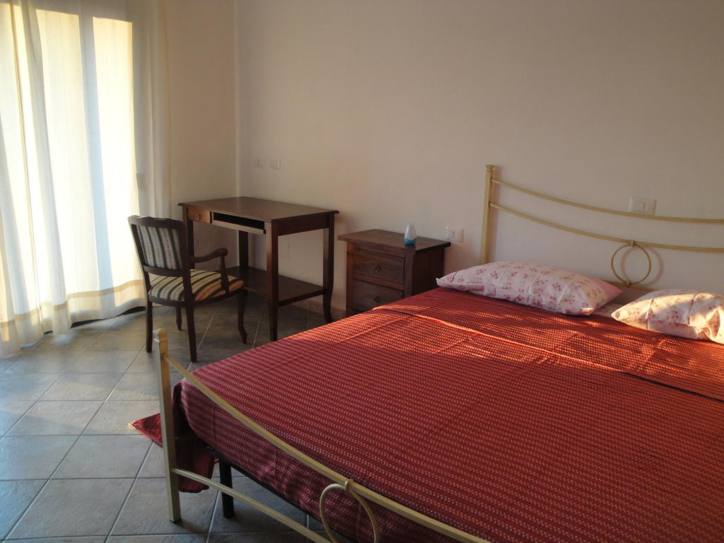 La Jatta Hotel Budoni Ruang foto